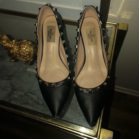 Valentino size 7 with small defects - Picture 2 of 13